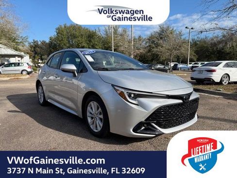 Used 2023 Toyota Corolla SE w/ SE Premium Package image 1