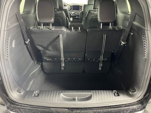 New 2026 Chrysler Voyager LX image 13