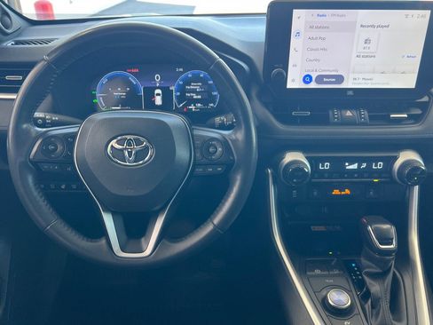 Used 2023 Toyota RAV4 XSE AWD/4WD image 11