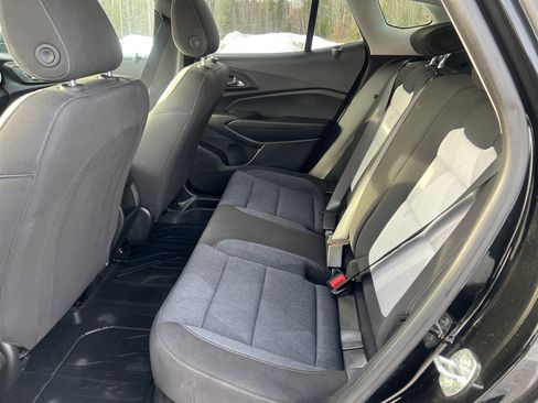 Used 2024 Chevrolet Trax LS w/ LS Convenience Package image 16