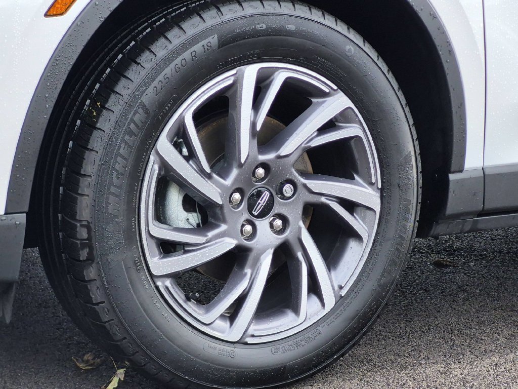 Used 2024 Lincoln Corsair AWD w/ Equipment Group 101A image 24