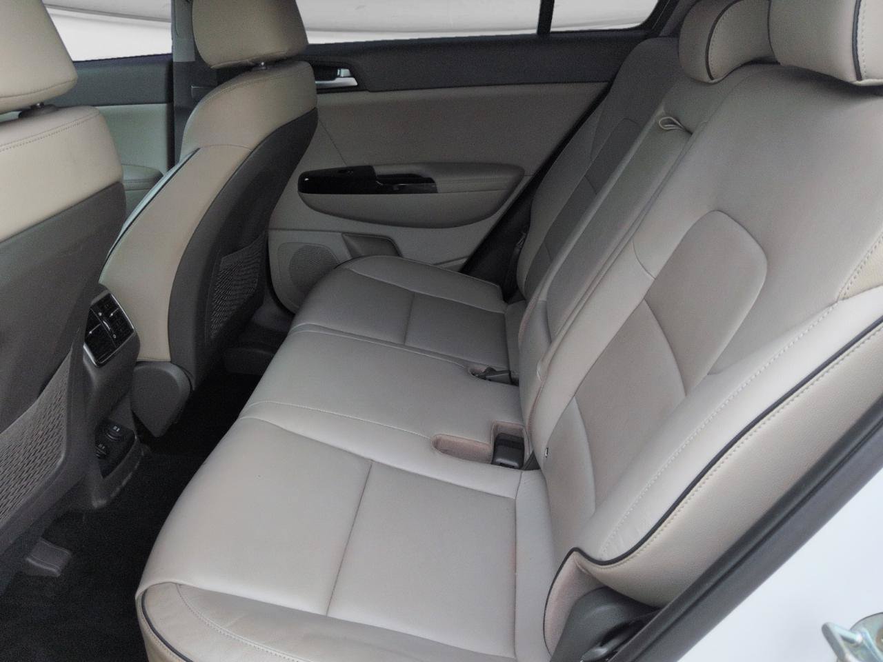 Used 2018 Kia Sportage EX w/ EX Premium Package FWD image 28
