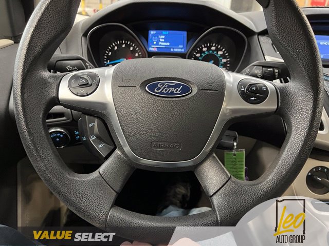 Used 2014 Ford Focus SE FWD image 36