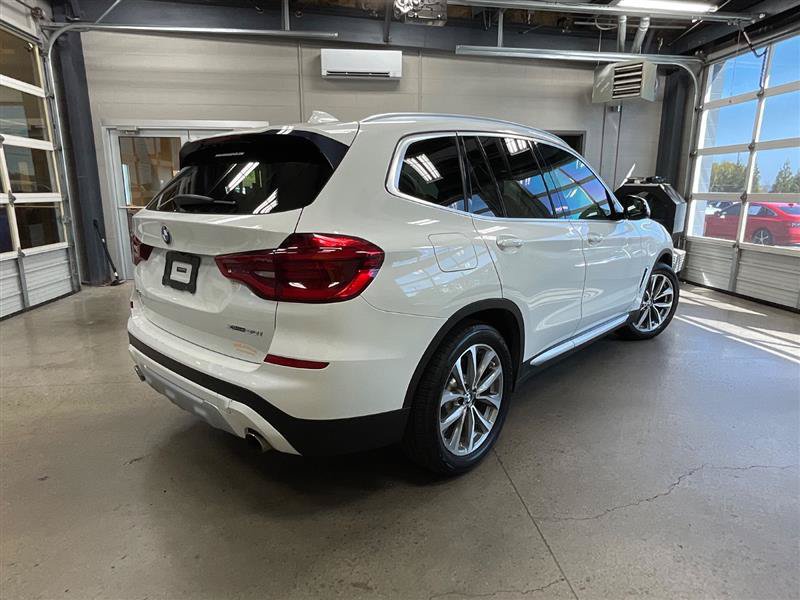 Used 2019 BMW X3 xDrive30i w/ Premium Package AWD/4WD image 5