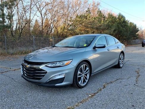 Certified 2024 Chevrolet Malibu LT image 3