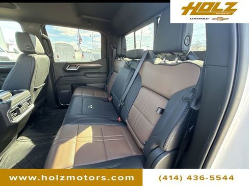 Certified 2023 Chevrolet Silverado 1500 High Country w/ Technology Package image 26