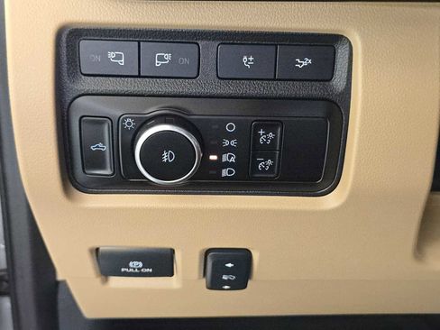 Used 2024 Ford F250 Lariat w/ Lariat Ultimate Package AWD/4WD image 21