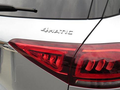 Used 2023 Mercedes-Benz GLE 350 4MATIC image 32