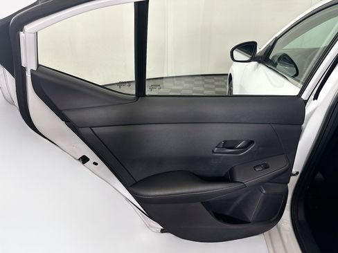 Used 2024 Nissan Sentra SV image 25