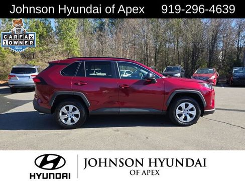 Used 2020 Toyota RAV4 LE image 13