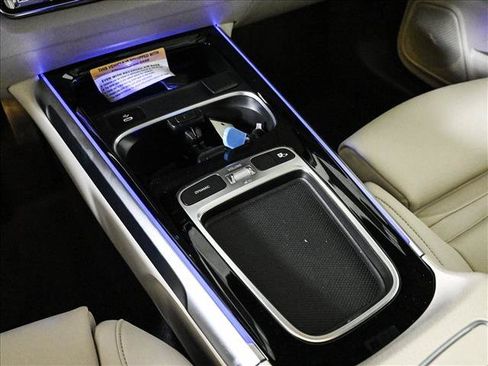 New 2026 Mercedes-Benz GLB 250 4MATIC image 13