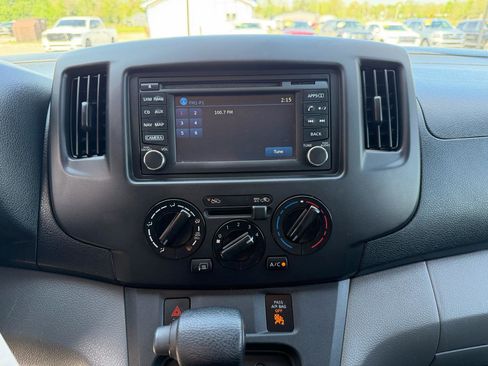 Used 2018 Nissan NV200 SV w/ Navigation Package image 25