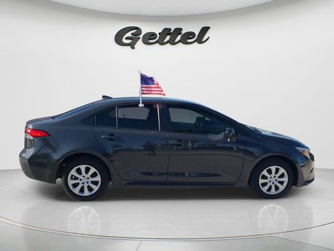 Certified 2025 Toyota Corolla LE FWD image 3