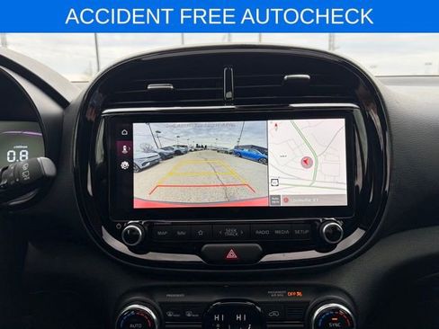 Used 2023 Kia Soul EX image 6