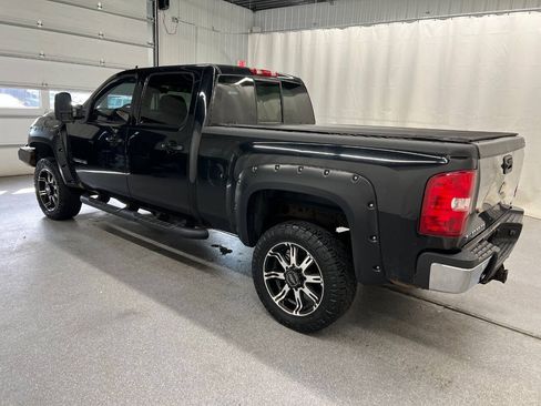 Used 2011 Chevrolet Silverado 2500 LTZ w/ LTZ Plus Package AWD/4WD image 6