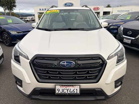 Used 2023 Subaru Forester Premium AWD/4WD image 6