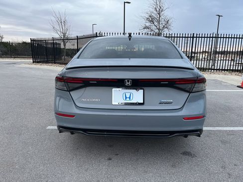 Used 2024 Honda Accord Sport image 5