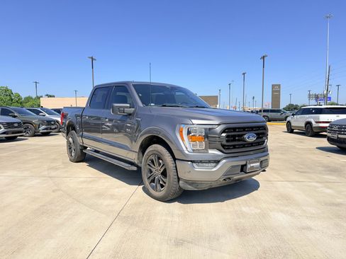 Used 2022 Ford F150 XLT w/ Equipment Group 302A High AWD/4WD image 10
