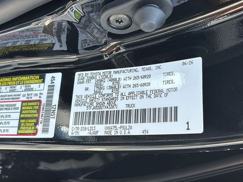 New 2026 Toyota Tundra Limited AWD/4WD image 37