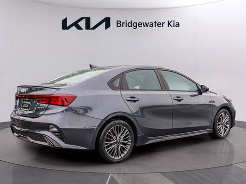Certified 2023 Kia Forte GT-Line w/ GT-Line Technology Package FWD image 6