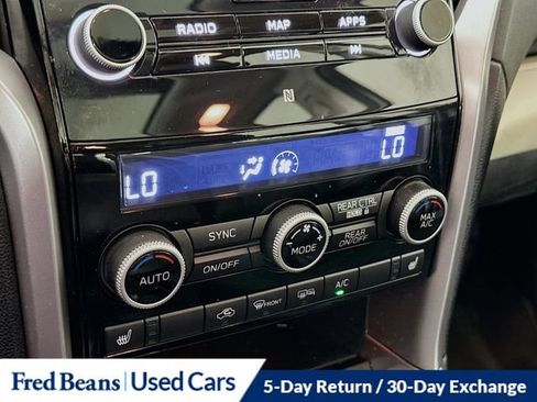 Used 2022 Subaru Ascent Limited w/ Technology Package AWD/4WD image 22