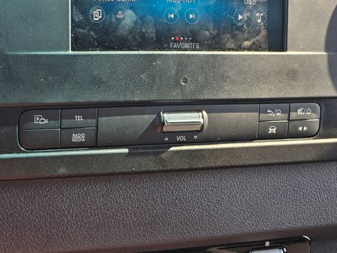 Used 2024 Mercedes-Benz Sprinter 2500 image 24