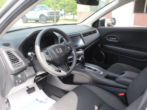Used 2022 Honda HR-V EX image 12