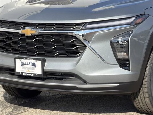 New 2026 Chevrolet Trax LT image 7