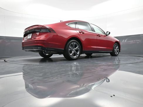 Certified 2024 Honda Accord EX-L image 29