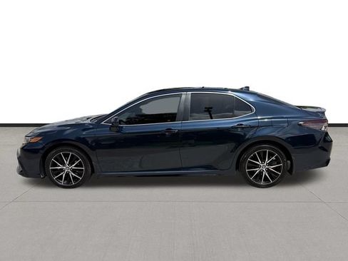 Used 2021 Toyota Camry SE FWD image 2