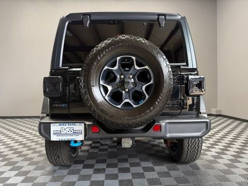 Used 2022 Jeep Wrangler Unlimited Rubicon 4xe w/ Cold Weather Group AWD/4WD image 10