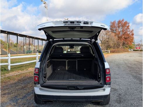 Used 2019 Land Rover Range Rover HSE image 13