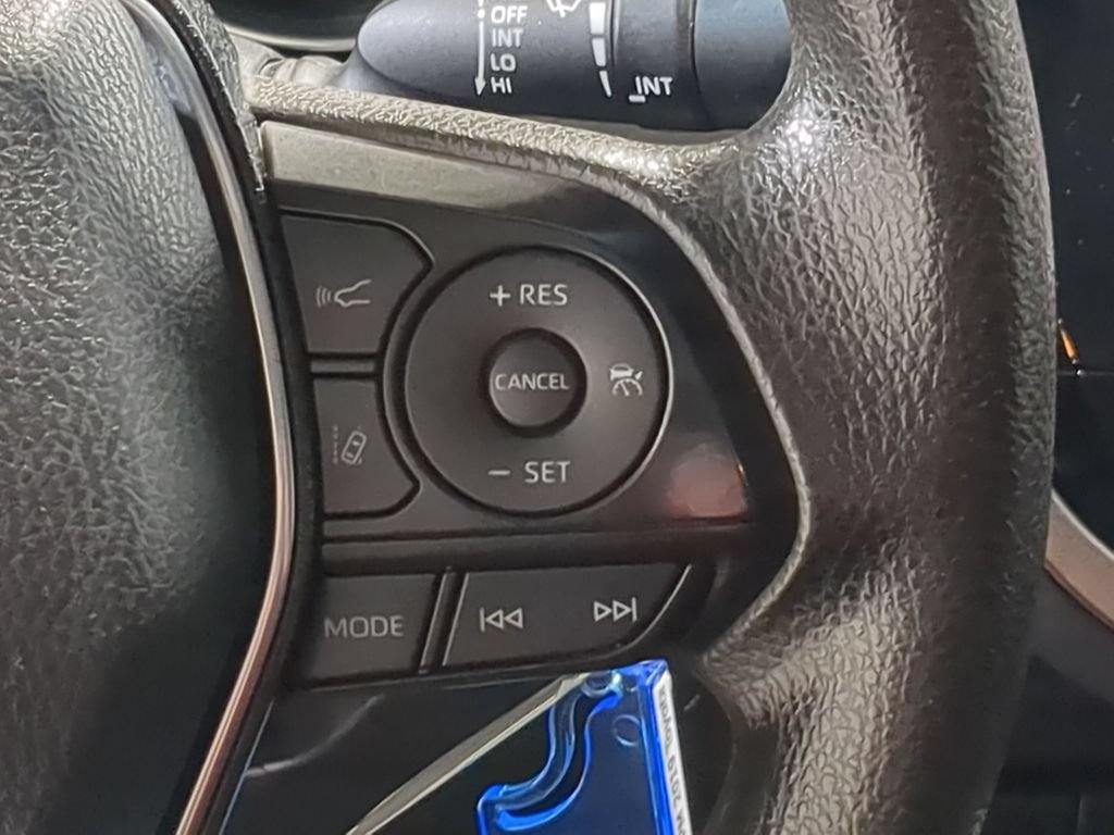 Used 2019 Toyota Camry LE FWD image 28