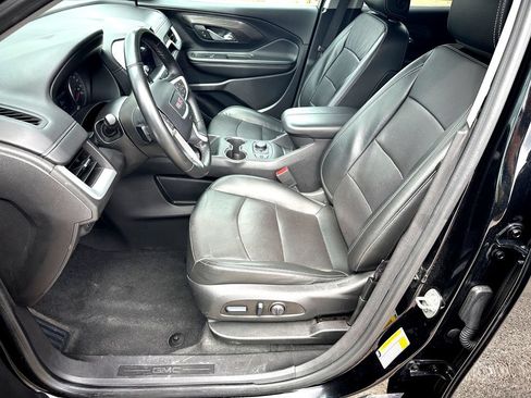 Used 2024 GMC Terrain SLT FWD image 12