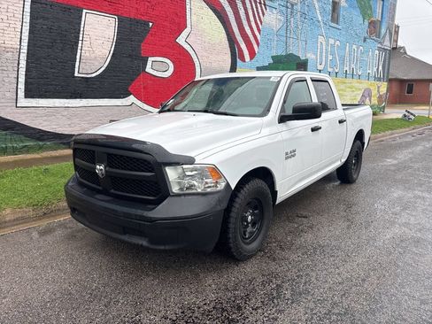 Used 2015 RAM 1500 Tradesman RWD image 45