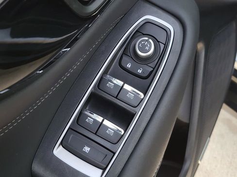 Certified 2025 Subaru Outback Limited image 18