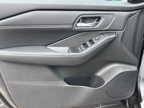 New 2026 Nissan Rogue SV AWD/4WD image 13
