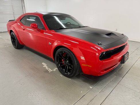 Used 2022 Dodge Challenger R/T Scat Pack image 3