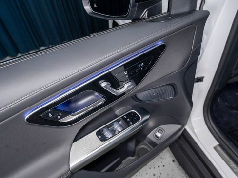 New 2026 Mercedes-Benz GLC 300 image 11