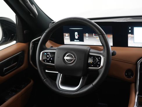 Used 2025 Nissan Armada SL AWD/4WD image 15