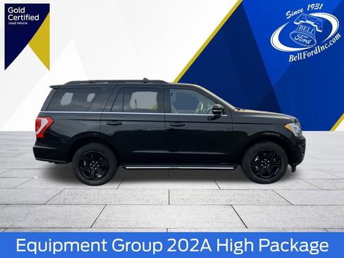 Used 2021 Ford Expedition XLT image 2