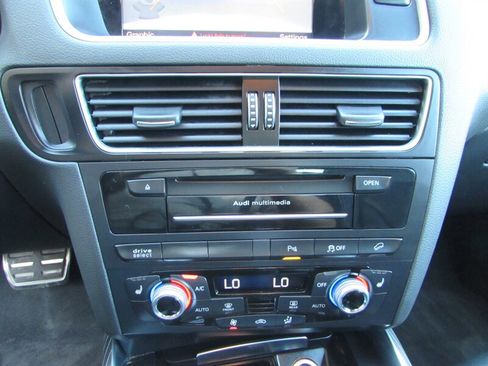 Used 2017 Audi SQ5 Premium Plus image 16