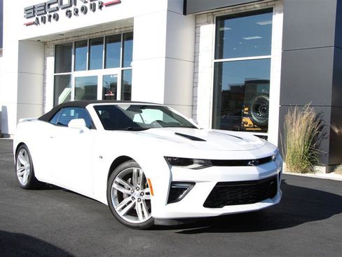 Used 2017 Chevrolet Camaro SS RWD image 3