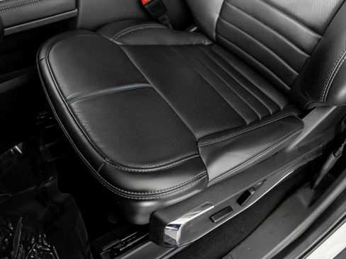 Used 2025 Ford F250 Platinum image 46