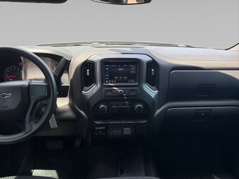 Used 2021 Chevrolet Silverado 1500 Custom Trail Boss AWD/4WD image 11
