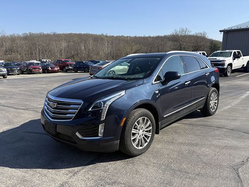 Used 2017 Cadillac XT5 Luxury image 1