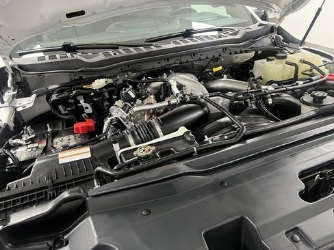 Used 2025 Ford F450 Platinum w/ FX4 Off-Road Package image 65