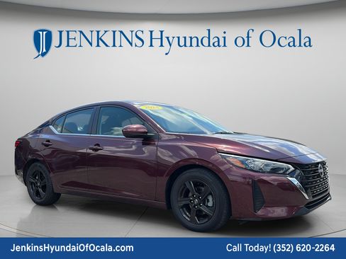 Used 2024 Nissan Sentra SV FWD image 1