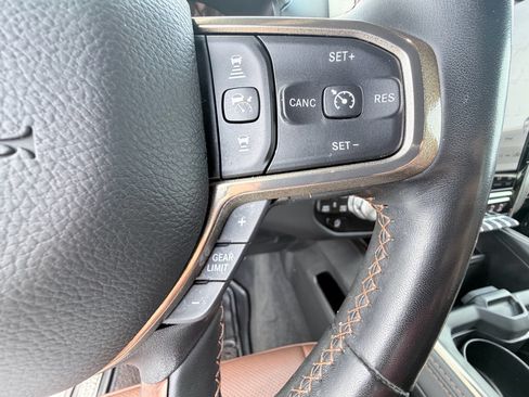 Used 2022 RAM 1500 Limited AWD/4WD image 15