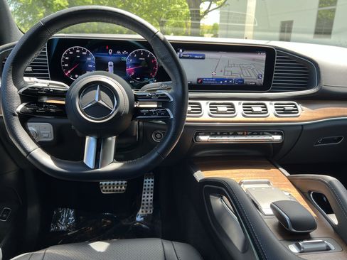 Certified 2025 Mercedes-Benz GLS 450 4MATIC image 30